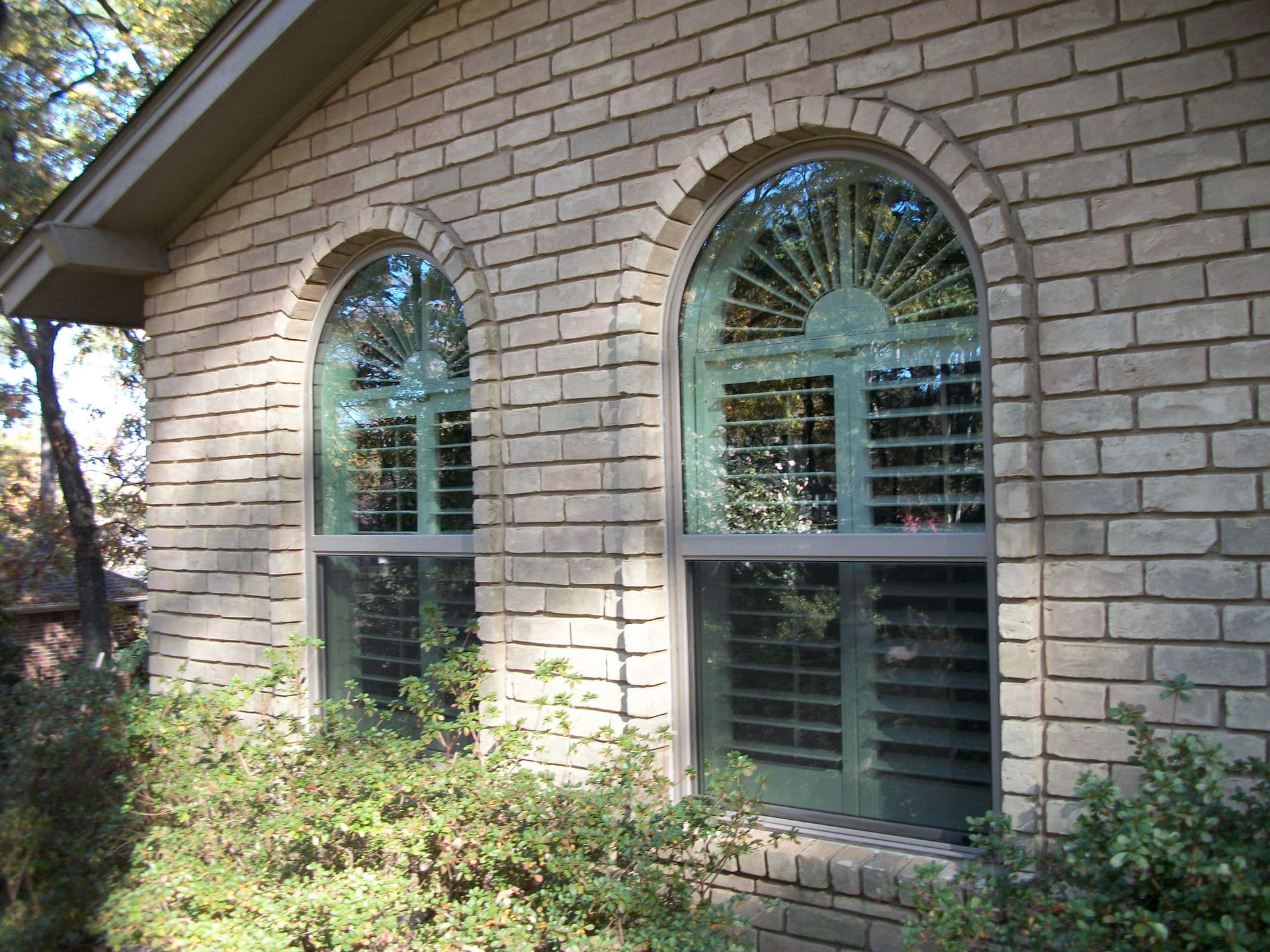 ASR Rounded Vinyl Window